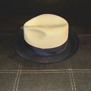 A genuine men’s dress hat used.